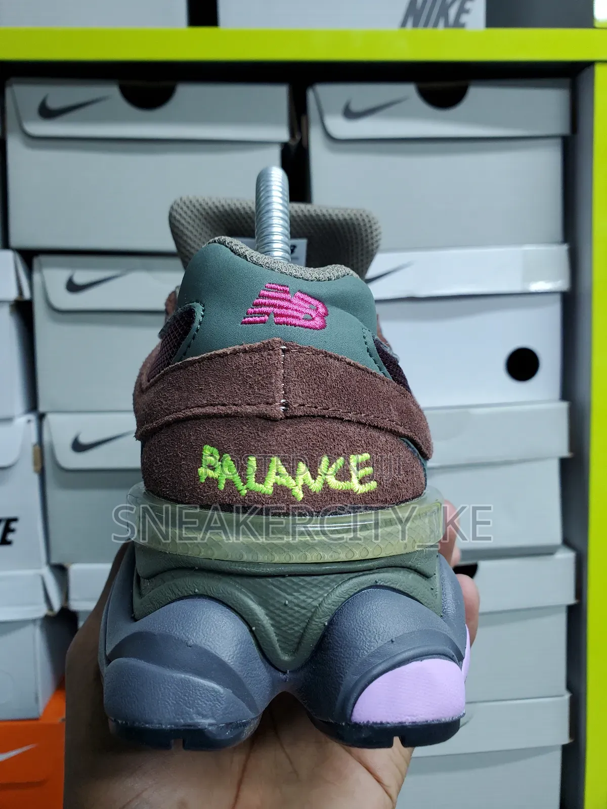 New Balance 9060 Choco