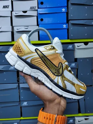 Nike Vomero Sneakers