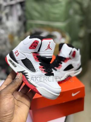 Kids Jordan 5s - main view