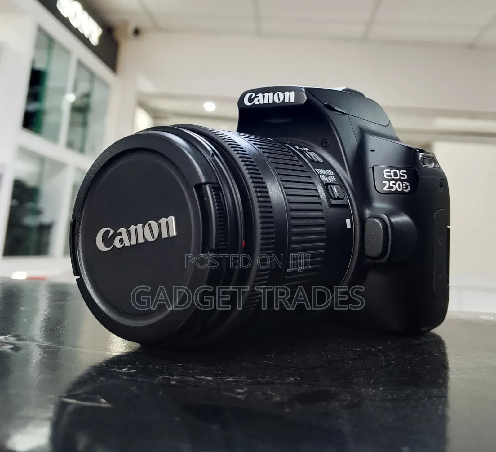Canon Eos 250d Camera With Ef-S 18-55 Mm F/3.5-5.6 Iii