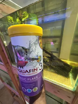 Natureblend Herbivore Fish Food Flakes