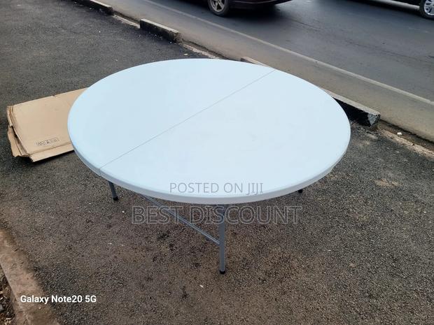 Round Foldable Tables - main view