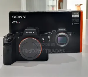 Sony A7r Iii Mirrorless Camera(Open Box)