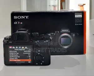 Sony A7r Iii Mirrorless Camera(Open Box)