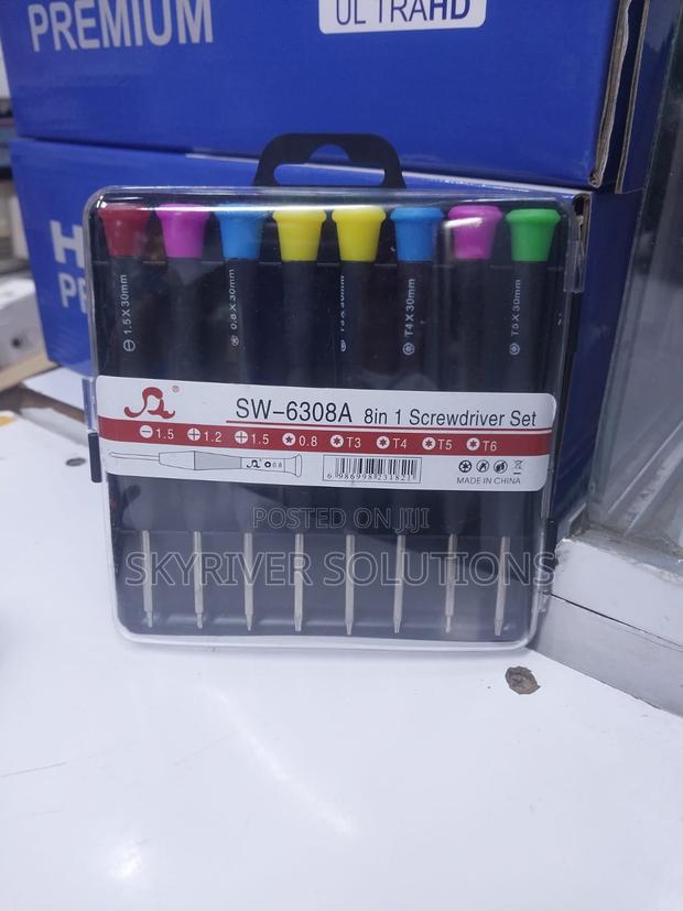 8 in One Screwdriver