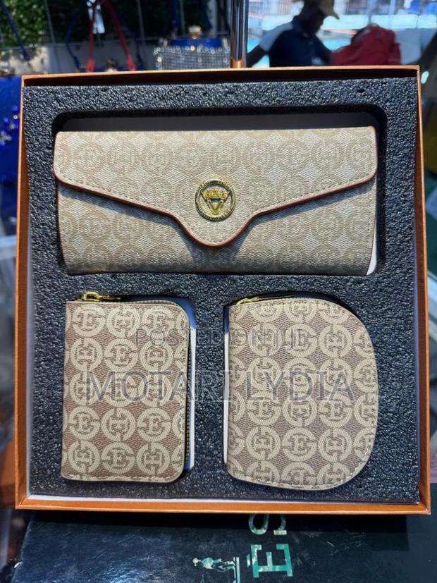 Beautiful 3 in 1 Purse - thumbnail 2