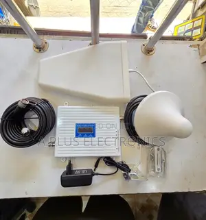 Signal Booster Complete With Cables