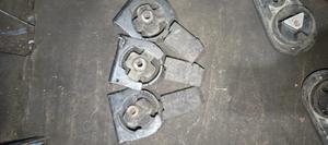 Toyota Fielder Gearbox Mounting - thumbnail 2