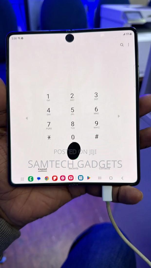 Samsung Galaxy Z Fold4 256 GB Gray - thumbnail 2