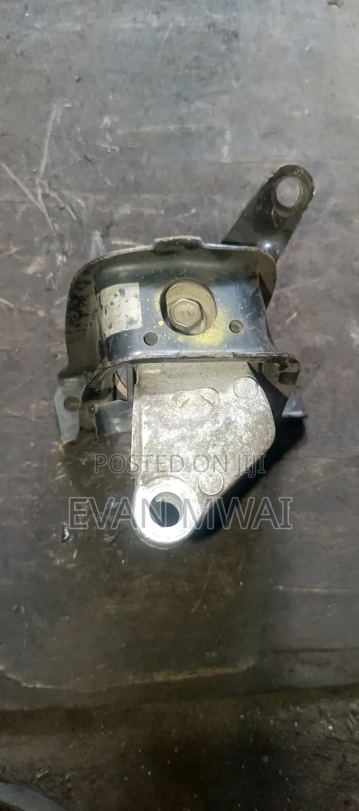Toyota Wish 2005 Gearbox Mounting