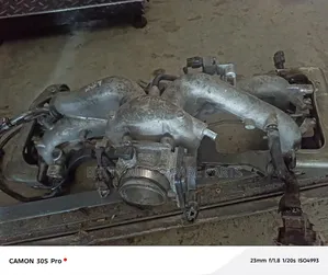 Subaru El 15 Engine Manifold