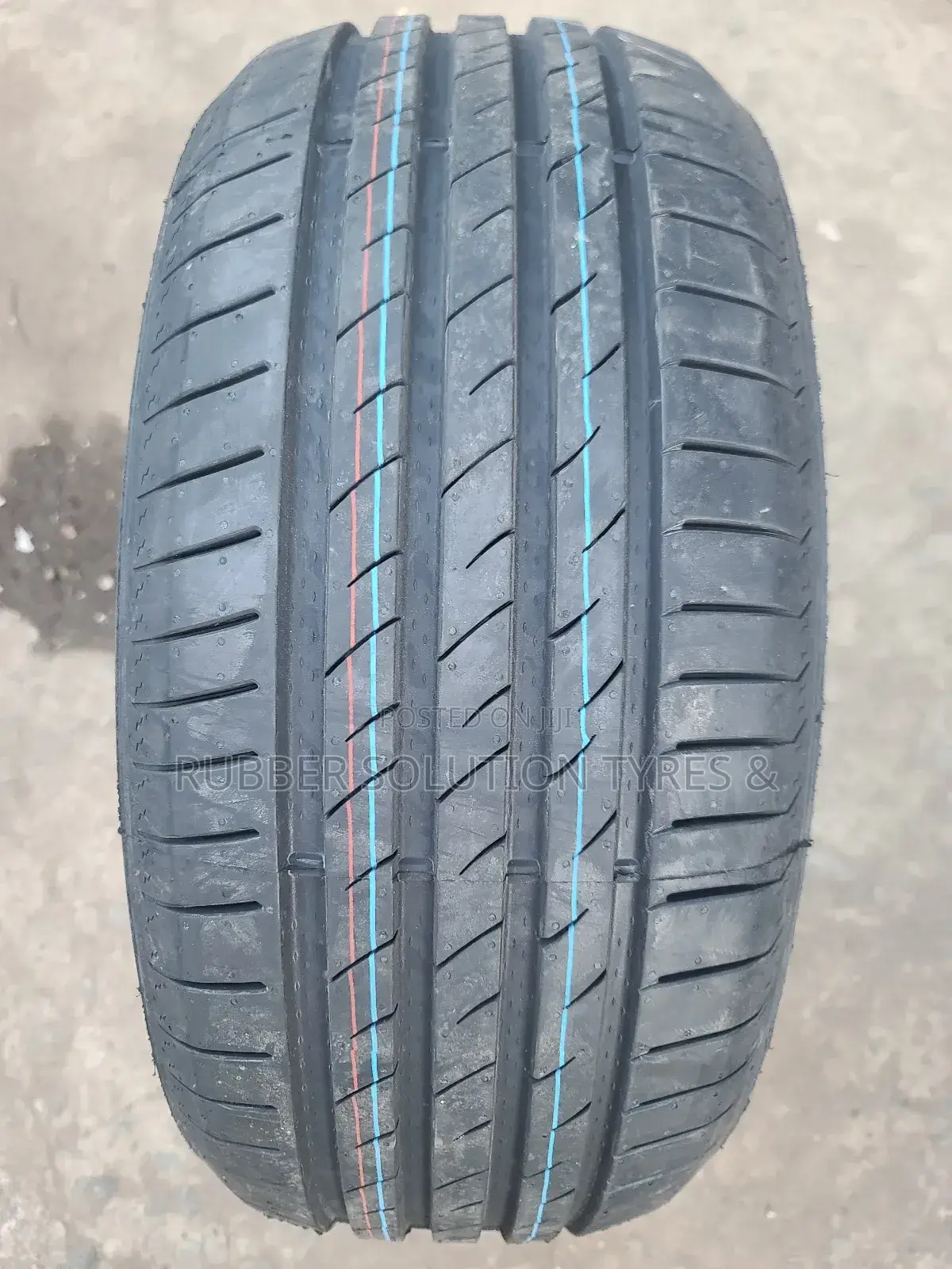 225/45r17 Maxtrek Tires [Highway]