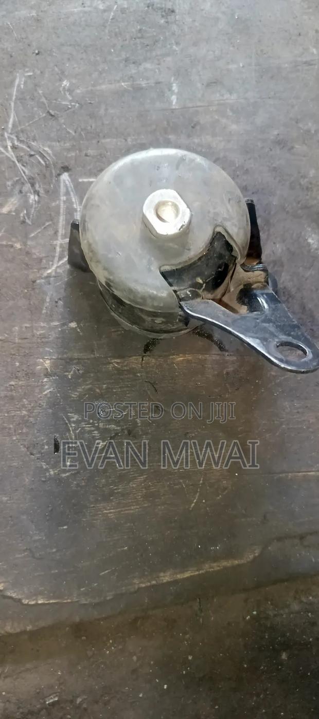Toyota Noah/ Voxy 2005 1AZ Engine Mounting - thumbnail 2
