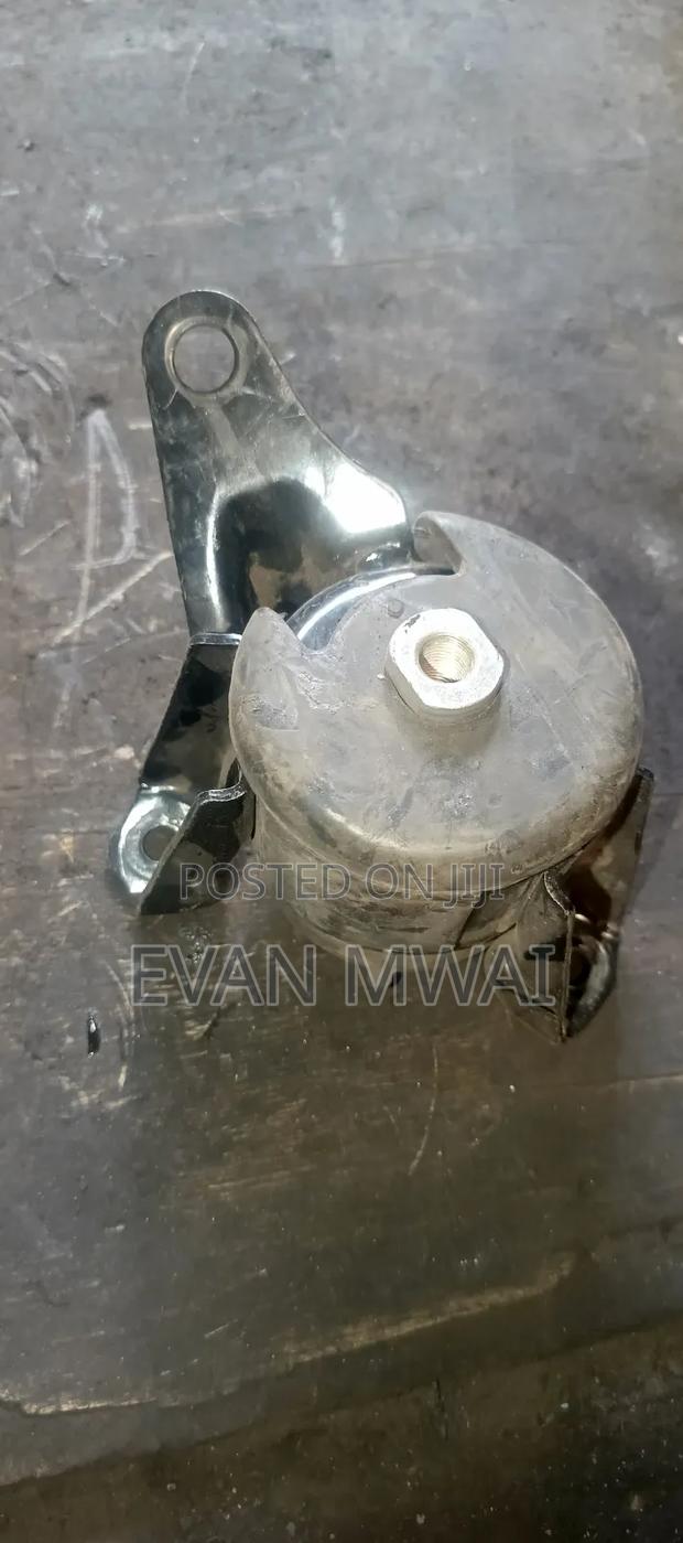 Toyota Noah/ Voxy 2005 1AZ Engine Mounting - thumbnail 3
