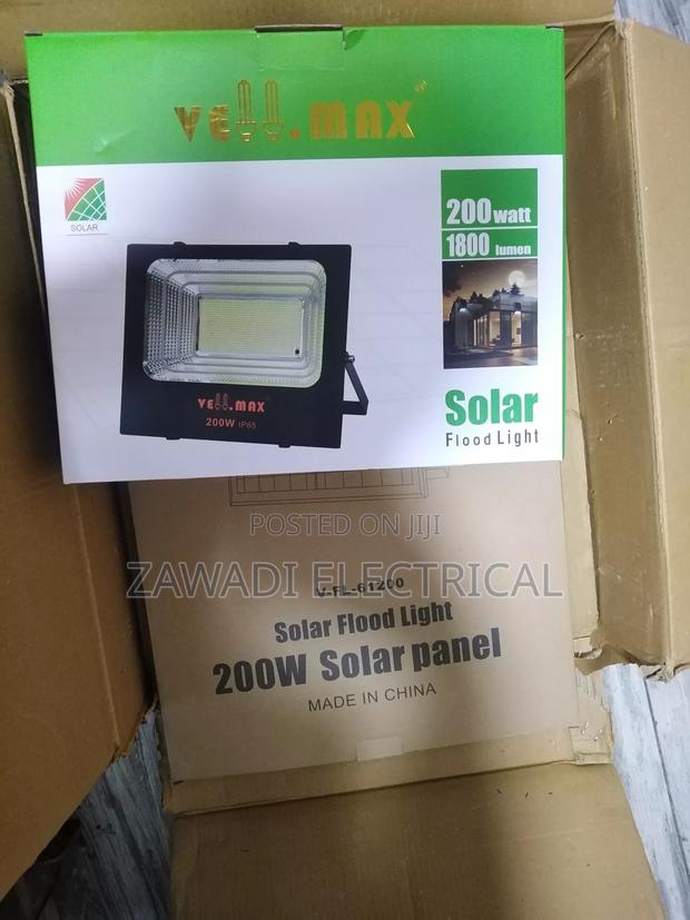 200watts Solar Floodlights - thumbnail 2