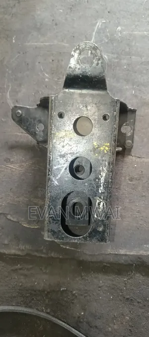 Toyota Passo 2008 Gearbox Mounting