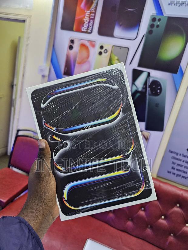 New Apple iPad Air 128 GB Black - thumbnail 2