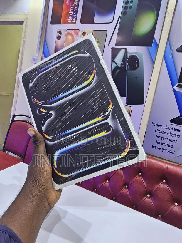 New Apple iPad Air 256 GB Black - thumbnail 3