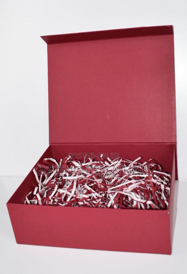Care Package Giftbox With Magnetic Closure | Size 11" X 9" X 3.5"