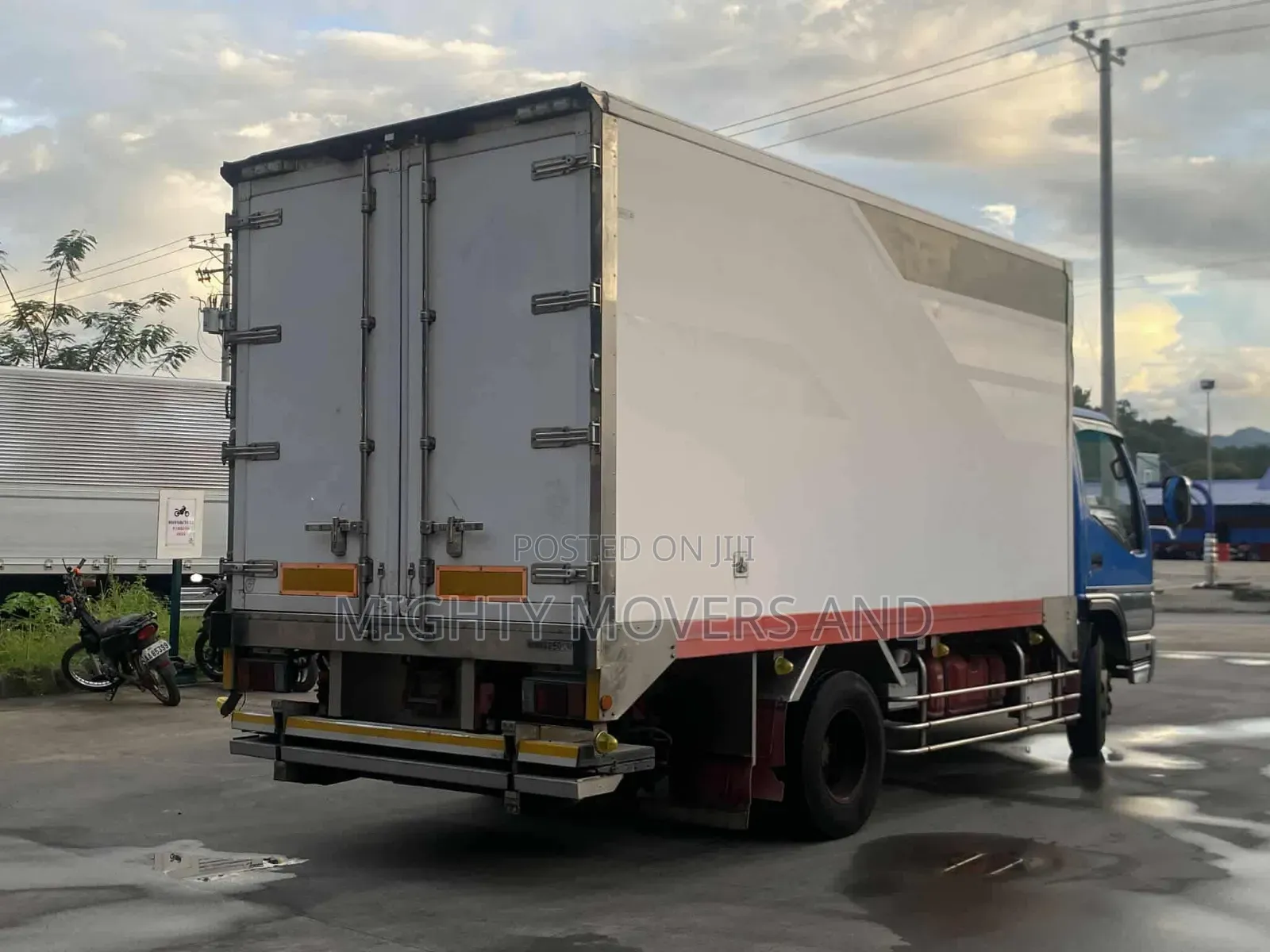 Transit Lorries for Errands and Logistics Are Readily Available