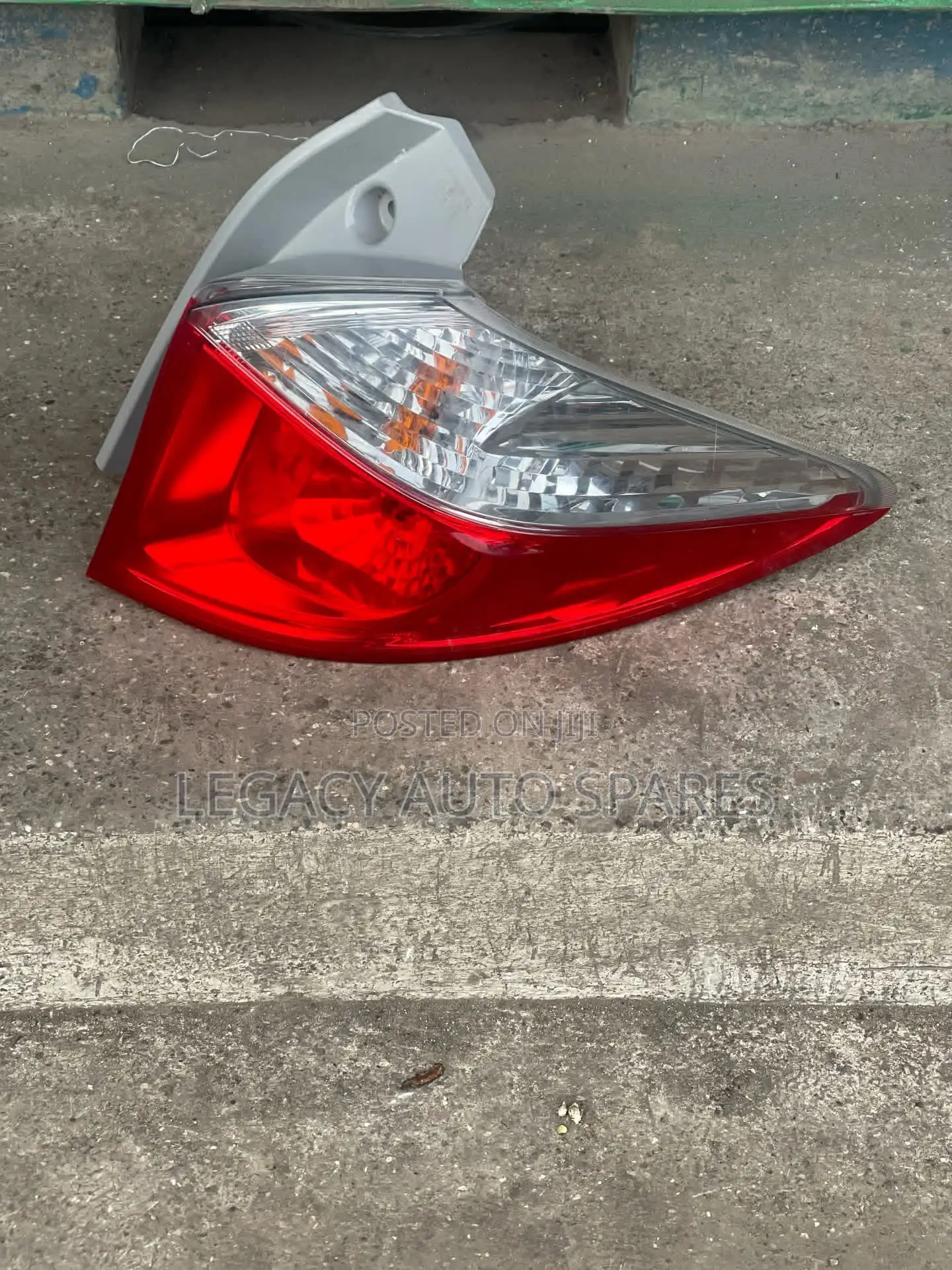 Toyota Ractis Taillights (2012 Model)