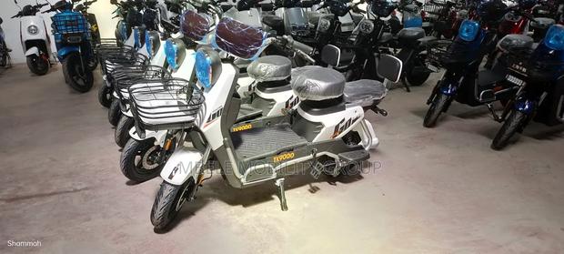 New Motorcycle 2025 Red - main view