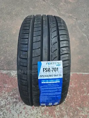 225 /45 R17 Fortune Tyres (Highway)