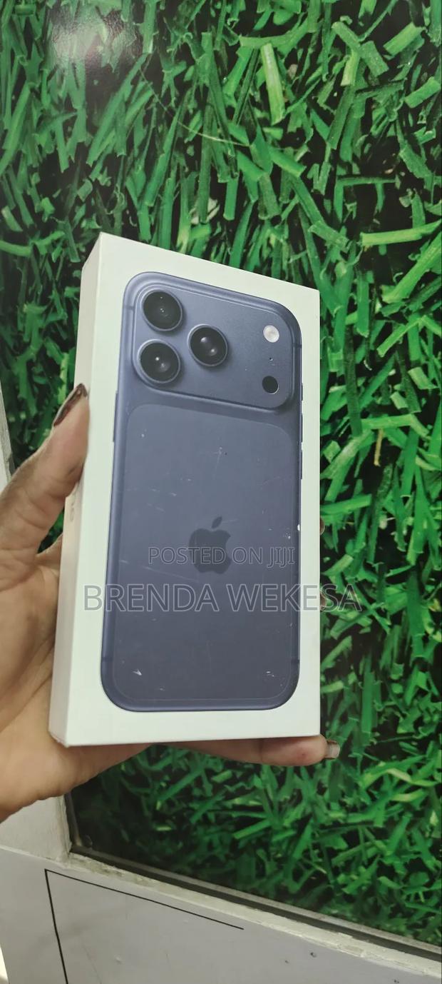 New Apple iPhone 17 Pro 256 GB Blue - main view