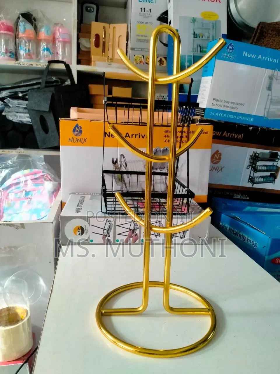 Heavy Gold/Silver -Plated Metal Mug Tree or Cup Holder Stand