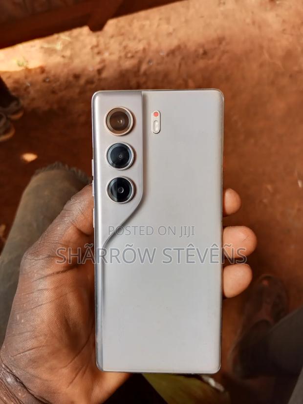 New Tecno Camon 40 Pro 256 GB Gray - thumbnail 6