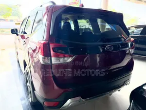 Subaru Forester Premium AWD 2019 Red