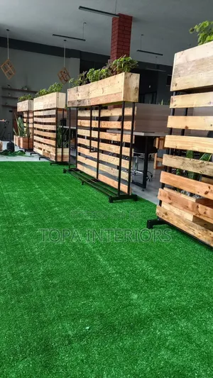 Premium Quality 20mm Thick Pile Height Artificial Green Grass Carpets