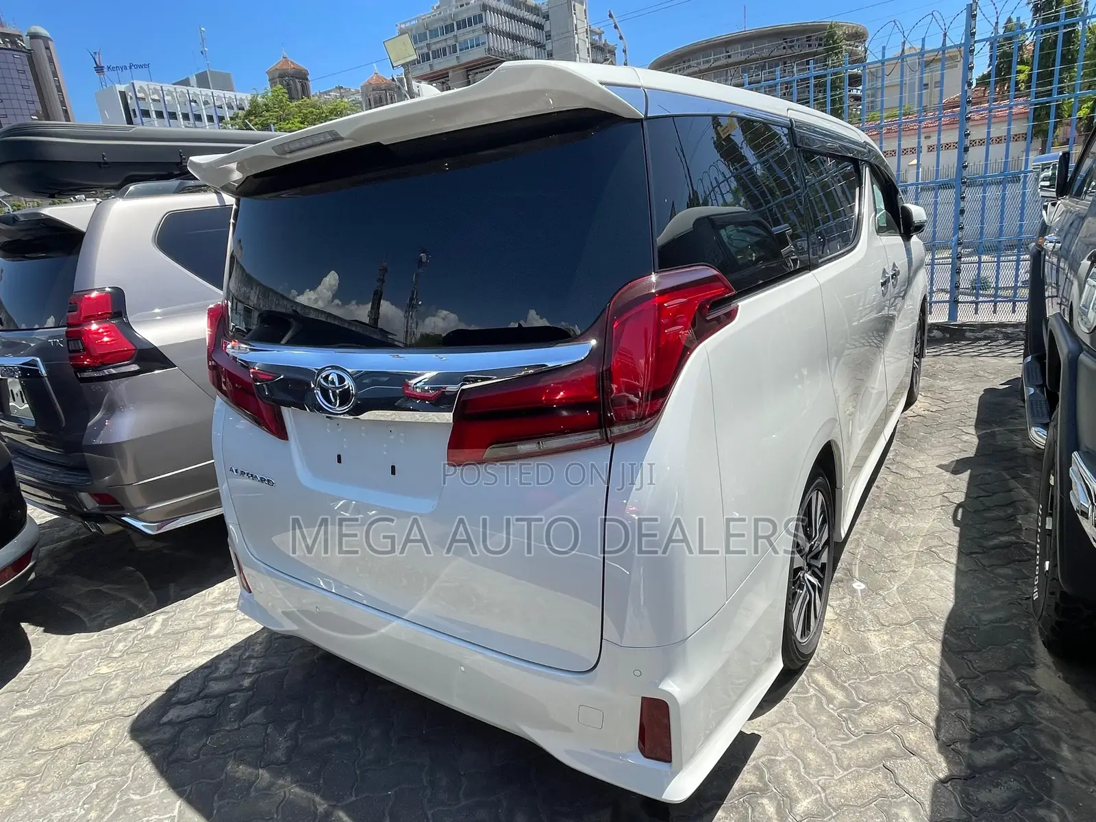 Toyota Alphard 2018 White