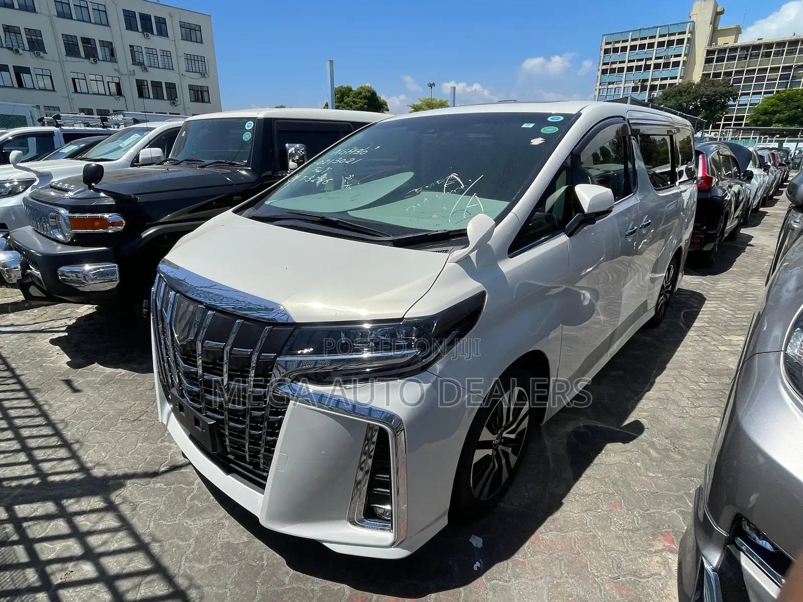 Toyota Alphard 2018 White