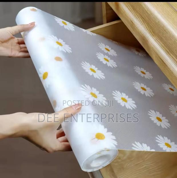 Daisy Pattern Kitchen Drawer Liners - thumbnail 2