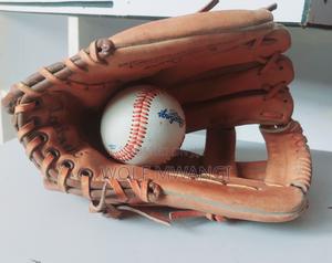 Baseball Gloves With Ball