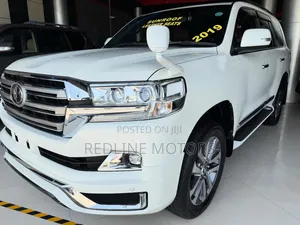 Toyota Land Cruiser 4.6 V8 ZX 2019 White
