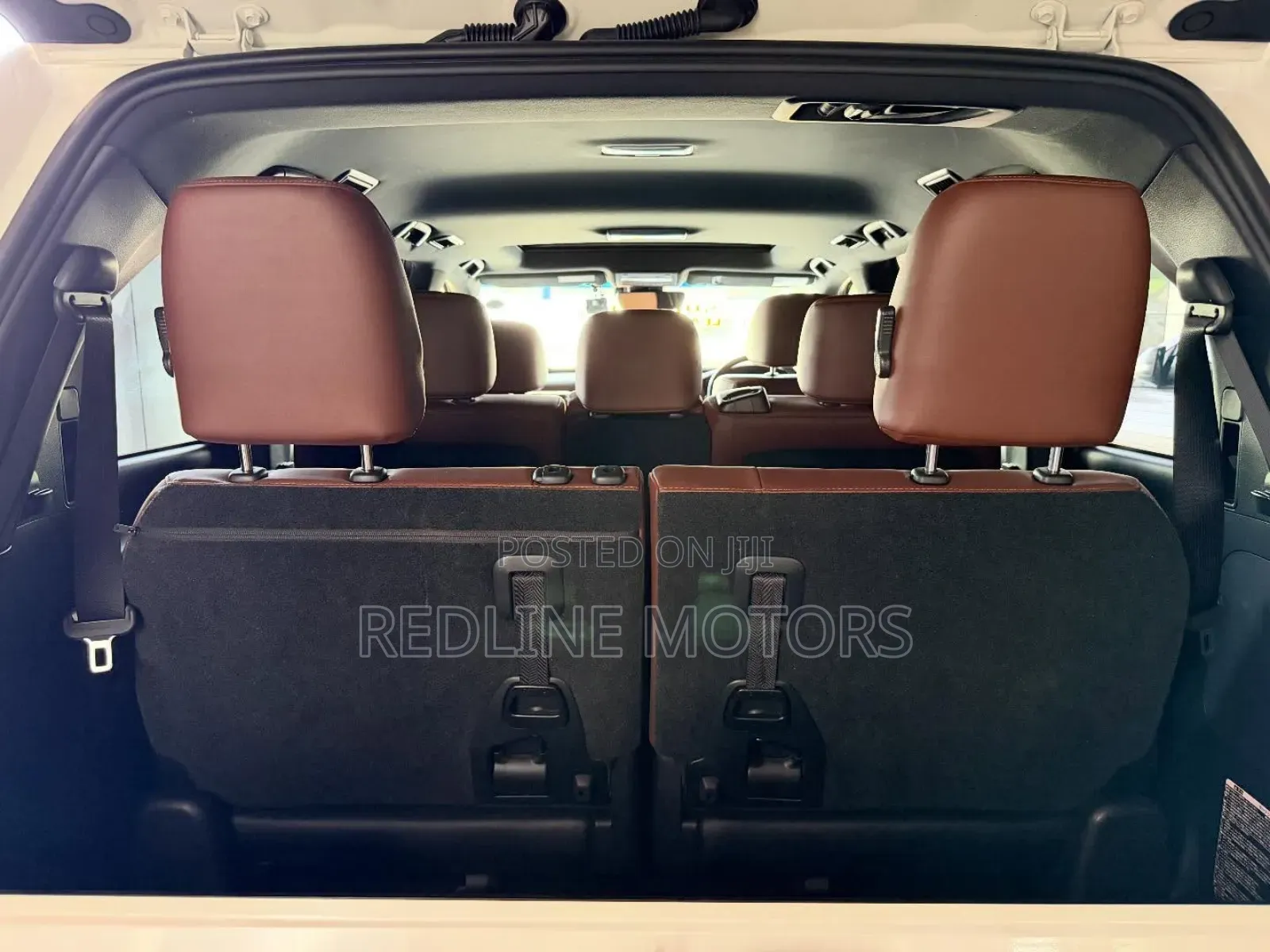 Toyota Land Cruiser 4.6 V8 ZX 2019 White