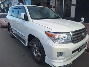 Toyota Land Cruiser 2008 White