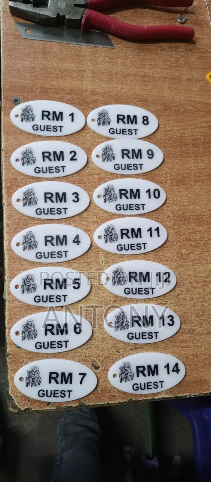 Engraving Signs of All Sort,Ie,Marble,Granite,Perspex,Alluco,Aluminum