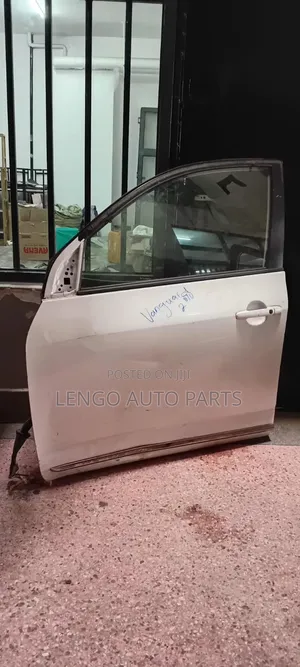 Toyota Vanguard Front Left Door
