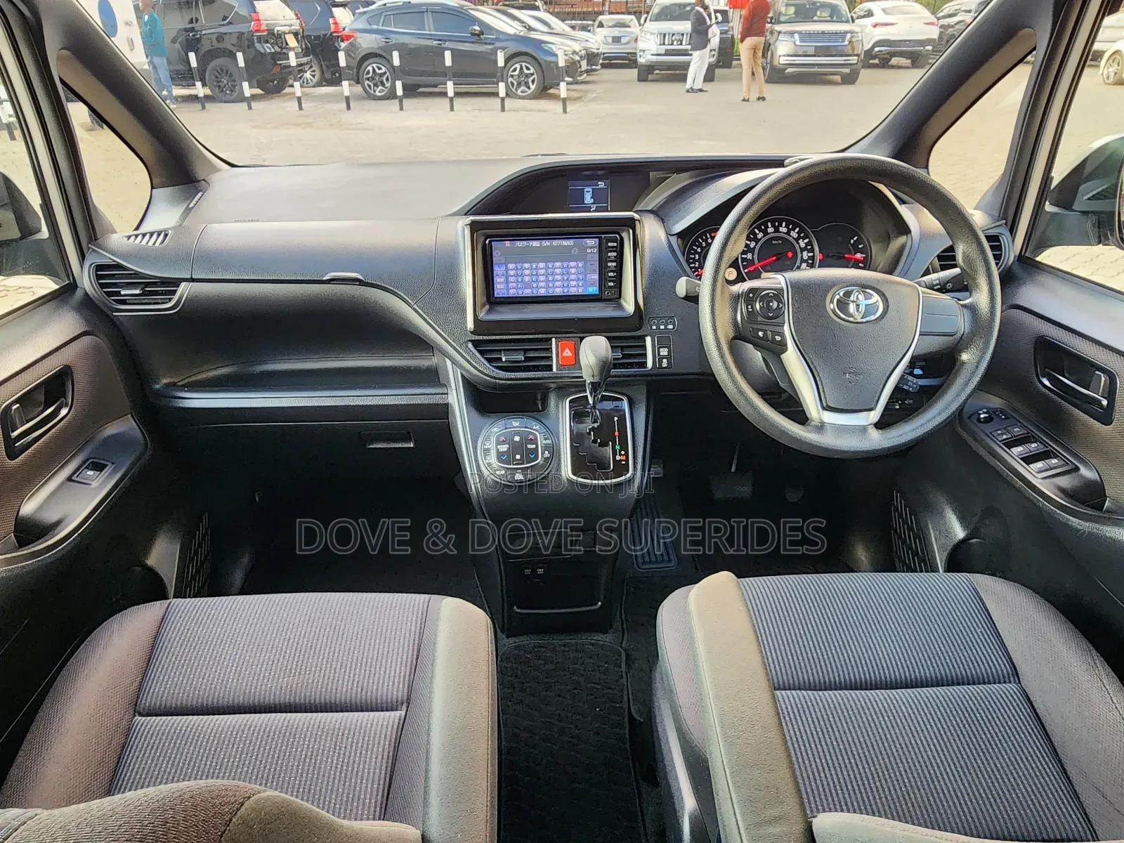 Toyota Noah 2.0 FWD (8 Seater) 2018 Silver