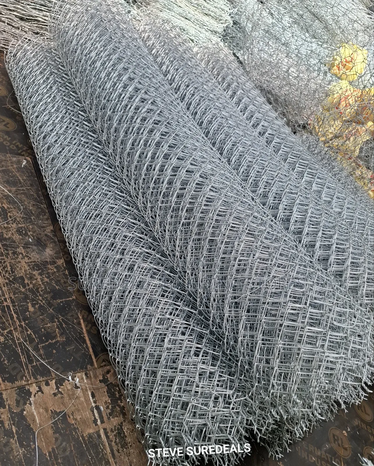 Twisted- End Galvanised Chainlink 11g,7ft * 18mtrs