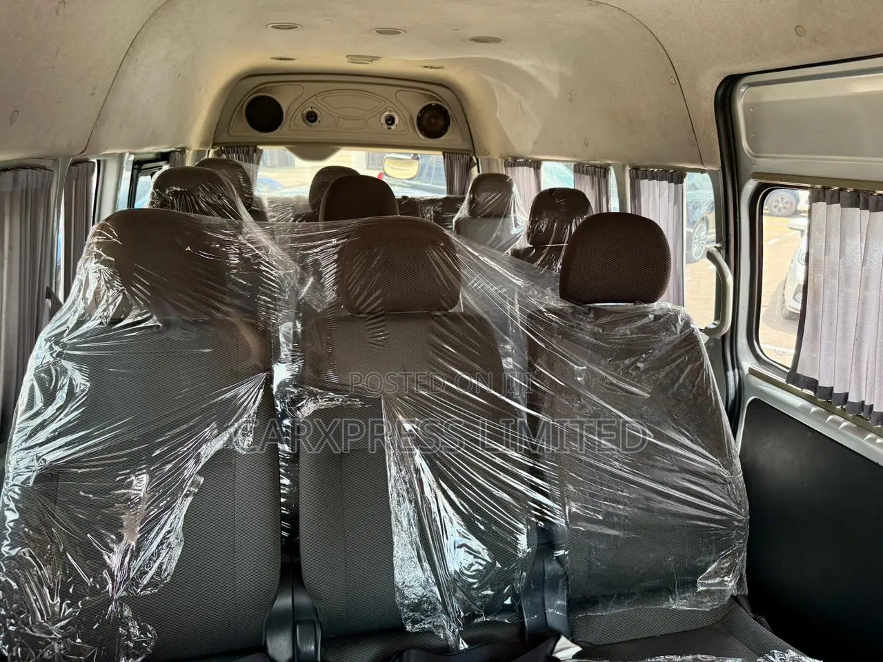Toyota HiAce 2018 Silver