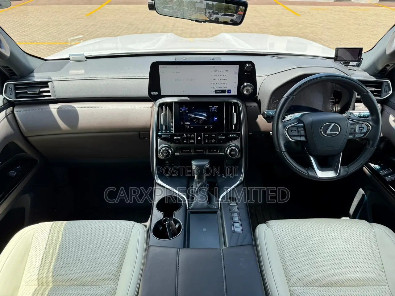 Lexus LX LX 600 2022 White