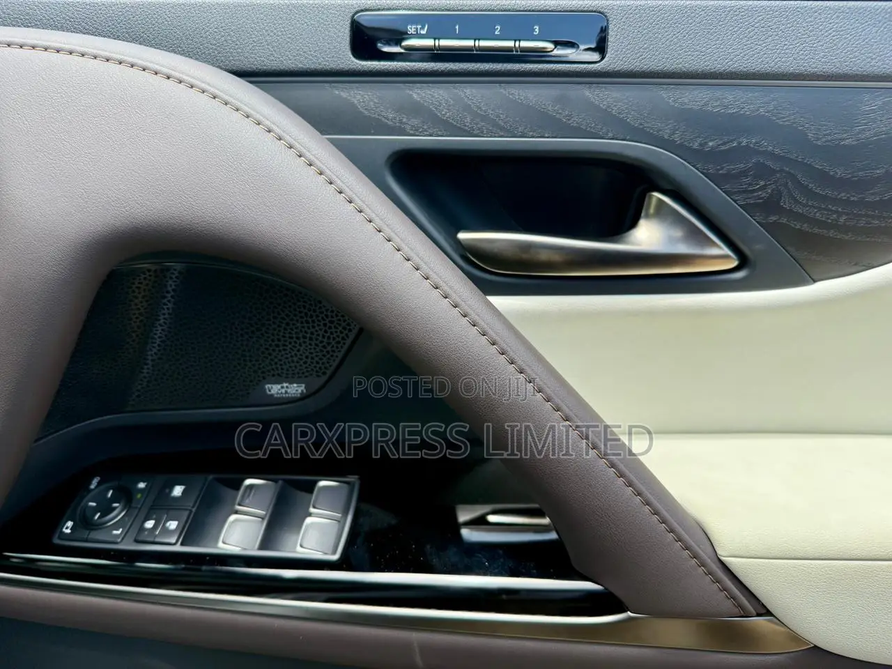 Lexus LX LX 600 2022 White
