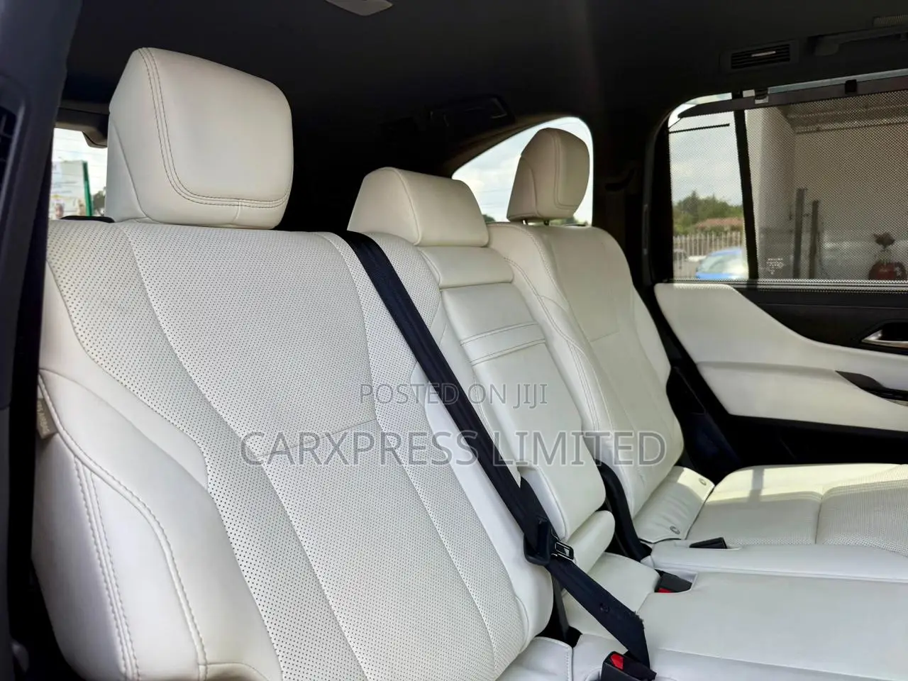 Lexus LX LX 600 2022 White