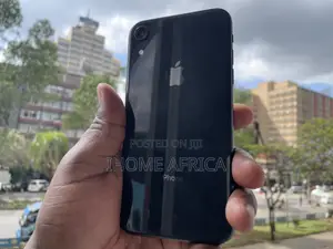 Apple XR 64 GB Black