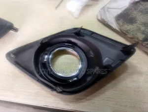 Hilux Revo Foglights Covers (Chrome)