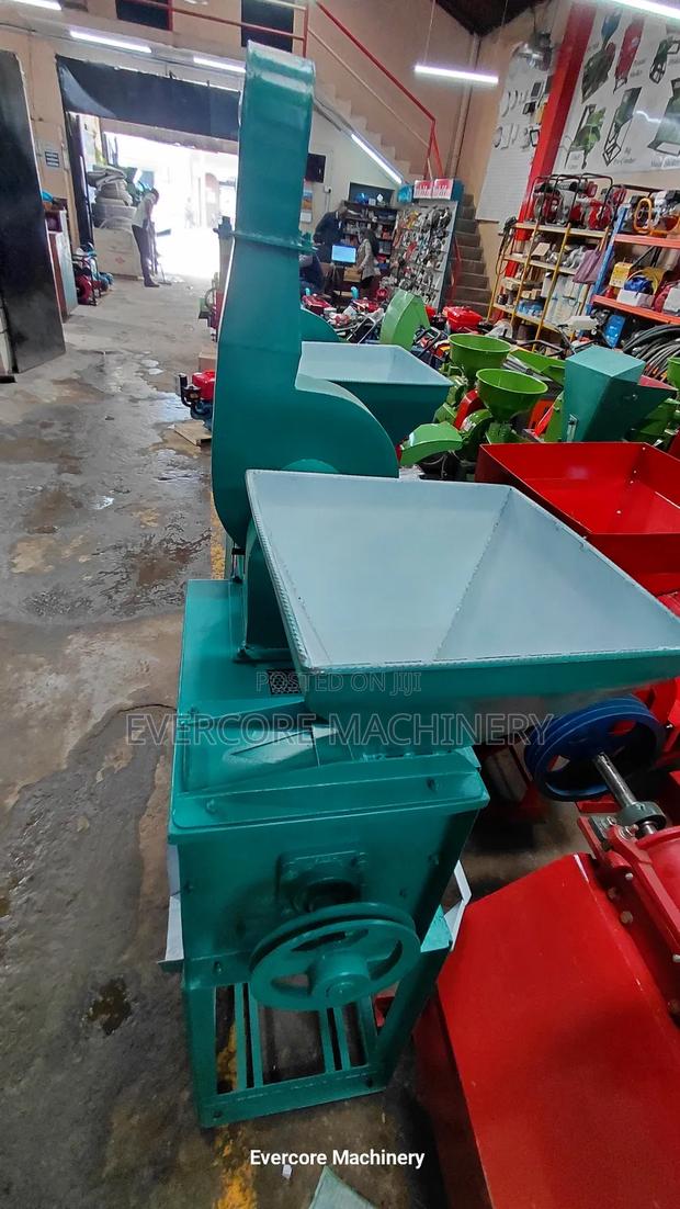 Commercial Muthokoi Machine/Dehuller Machine With Motor. - main view